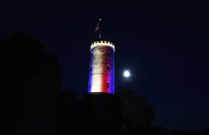 Die Sparrenburg in Bielefeld bei Nacht