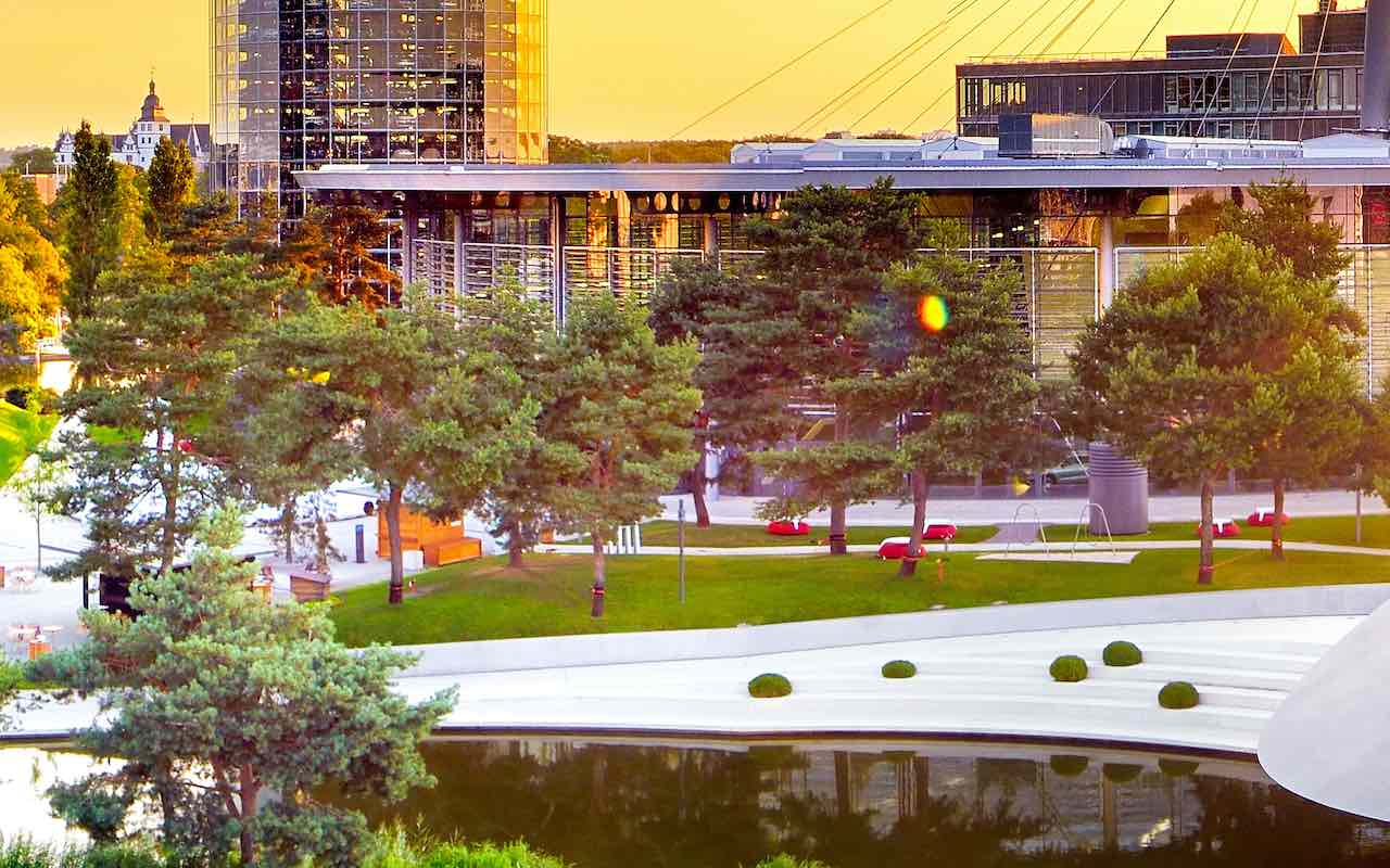 Fahrerlebnisse in der Autostadt wieder buchbar